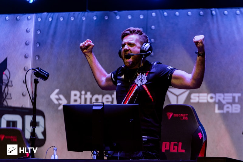 侧轮转显得 侧轮转显得